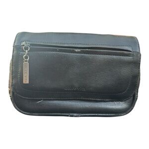 Vintage‎ Dolce Vita Black Belt Bag Sleek Leather Design